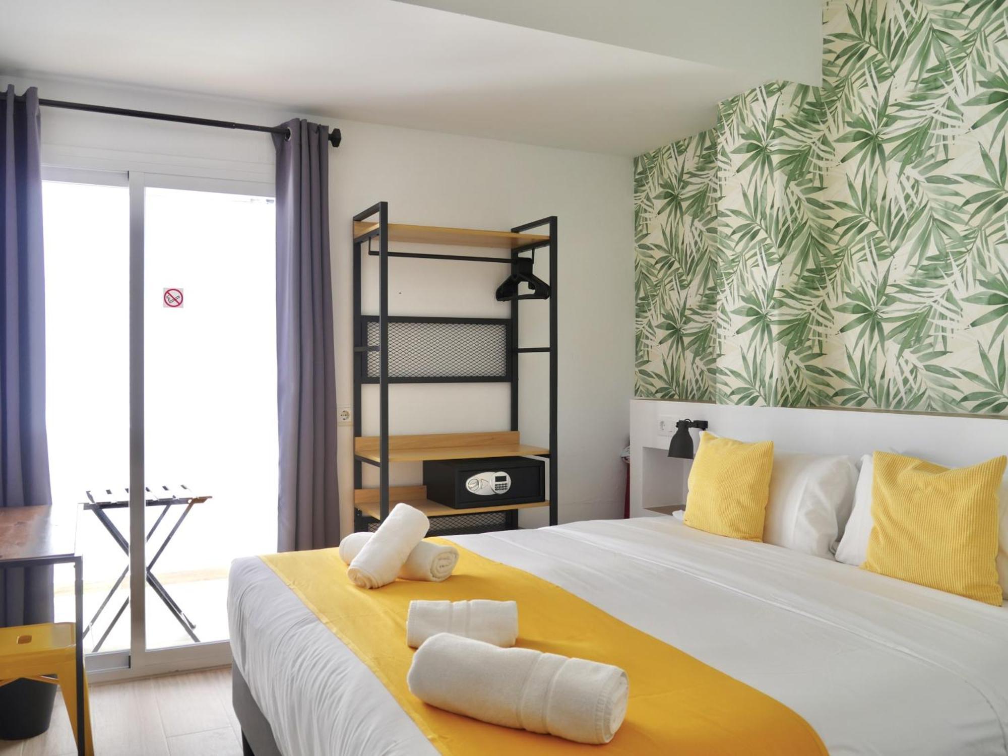 Nanit Rooms Ibiza Hostal Санта-Эулалия-дель-Рио Номер фото